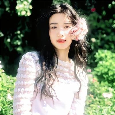 战火中的女神
